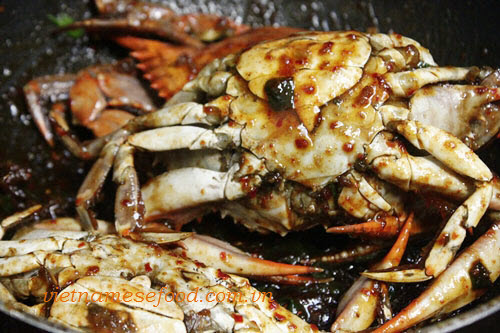 Step 4 Roasted Crab with Tamarind Sauce Recipe (Cua Rang Me) 4