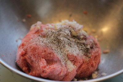 Step 4 Fermented Chopped Pork Recipe (Nem Chua) 4