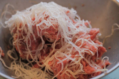 Step 5 Fermented Chopped Pork Recipe (Nem Chua) 5