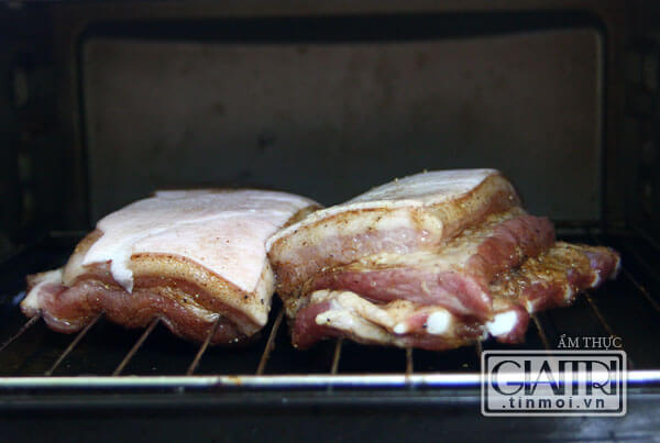 Step 4 Roasted Crispy Pork Belly Recipe (Heo Quay) 4