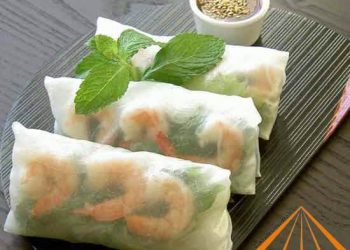fresh_spring_rolls_with_dried_shrimps_and_wild_garlic
