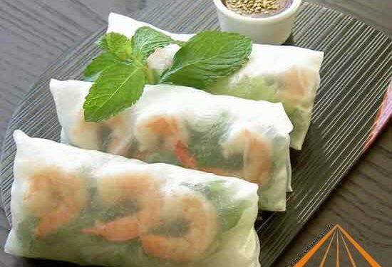 fresh_spring_rolls_with_dried_shrimps_and_wild_garlic