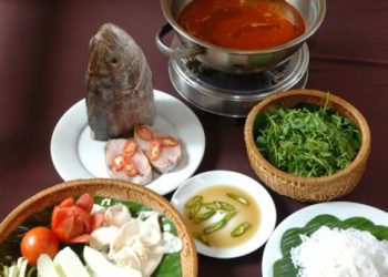 Grouper Fish Hotpot – Lau Ca Mu