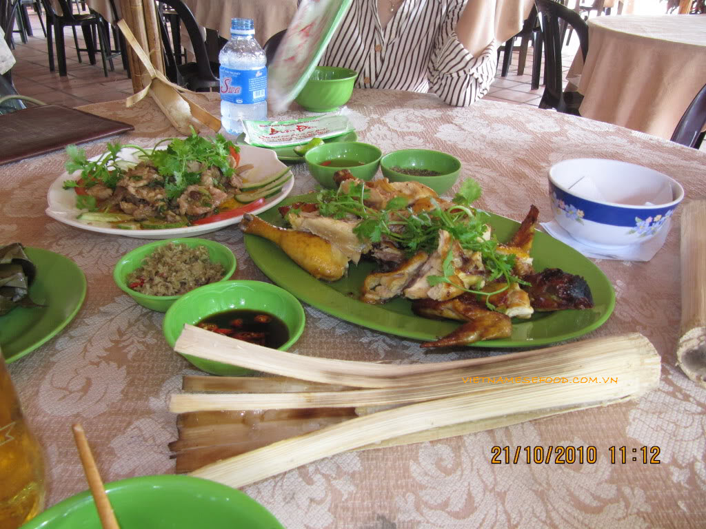 buon-don-grilled-chicken-with-lam-rice-com-lam-ga-nuong