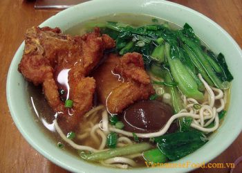 pork-chop-egg-noodle-soup-mi-suon-heo