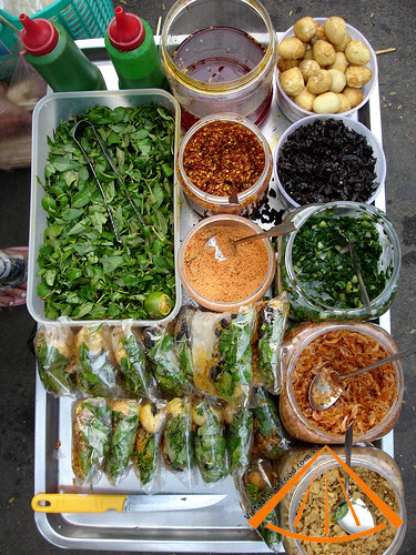 ezvietnamesecuisine.com/mixed-rice-paper-banh-trang-tron