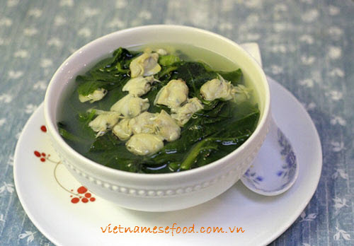 Asian Spinach Soup with Hard Clams Recipe (Canh Mồng Tơi với Nghêu)