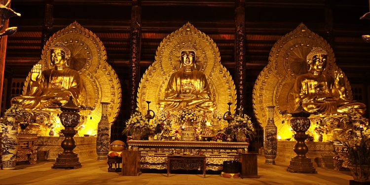 bai-dinh-pagoda-chua-bai-dinh