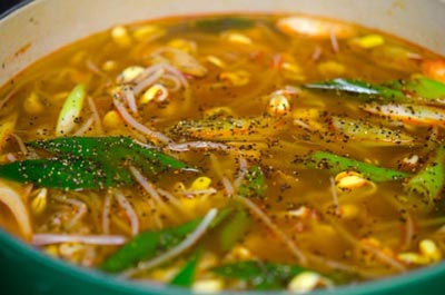 Bean Sprout Soup with Beef Recipe (Canh Giá Thịt Bò)