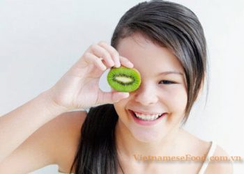 beauty-with-vietnamese-food