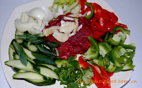 stir-fried-tender-beef-with-capsicum-bo-xao-ot-xanh