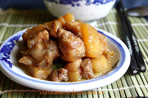 Braised Pork with Pineapple Recipe (Thịt Heo Kho Dứa)