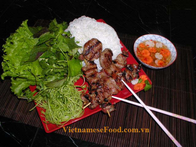 ezvietnamesecuisine.com/vietnamese-grilled-pork-with-noodle-recipe-bun-cha