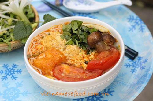 Vegetarian Crab Noodles Recipe (Bún Riêu Chay)