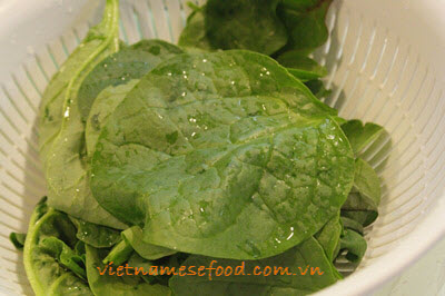 Minced Pork with Asia Spinach Soup (Canh Thịt Nạc Xay Rau Mồng Tơi)