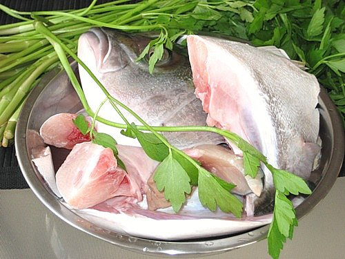 carp-fish-soup-with-bamboo-canh-ca-chep-nau-mang