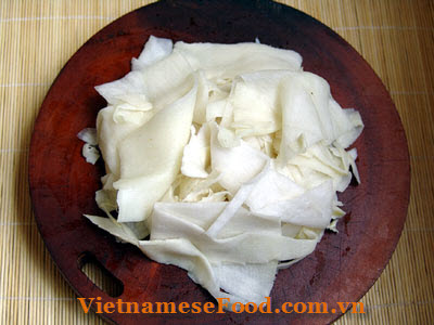 carp-fish-soup-with-bamboo-canh-ca-chep-nau-mang