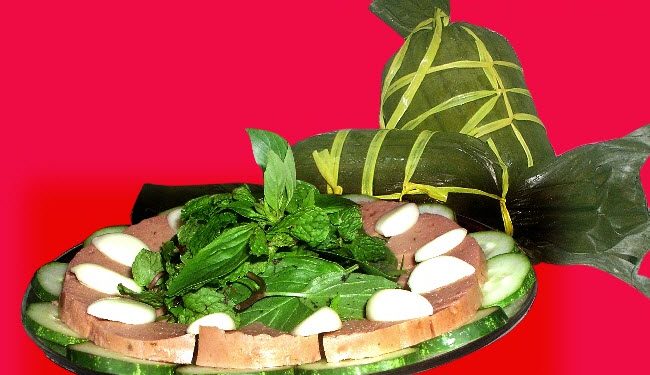 minced meat roll (giò chả)