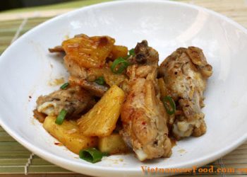 fried-chicken-wings-and-pineapple-recipe-canh-ga-rim-dua-chua-ngot