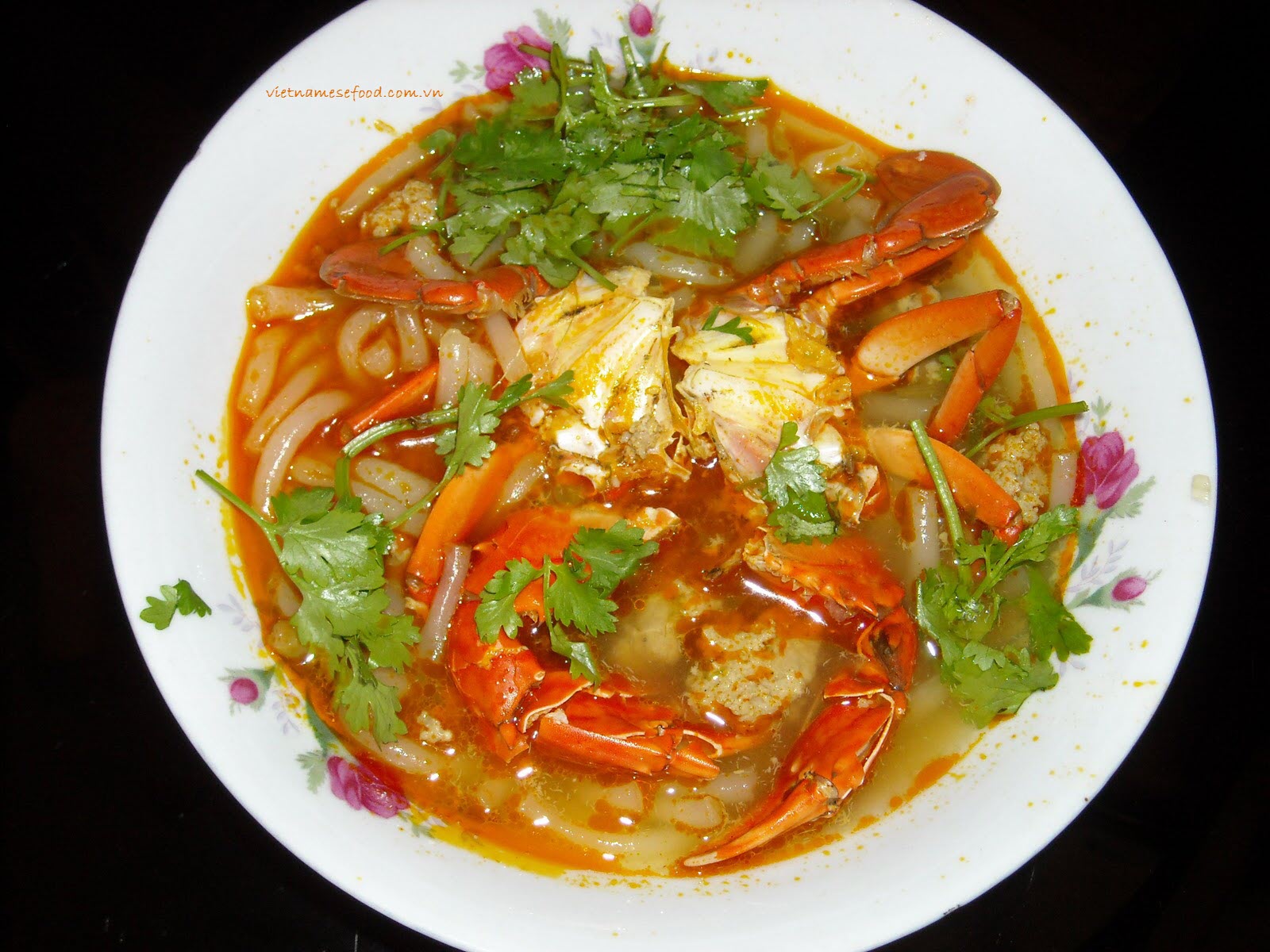 Rice Spaghetti Soup with Crab and Shrimp Recipe (Bánh Canh Tôm Cua)