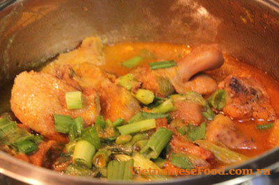 cooked-duck-with-indian-taro-recipe-vit-nau-khoai-mon