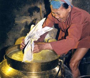 corn-vermicelli-in-phu-yen-province-bun-bap