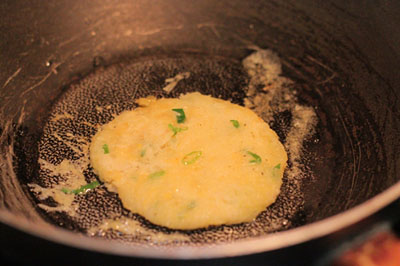 Deep Fried Potato Cakes Recipe (Bánh Khoai Tây Chiên Giòn)