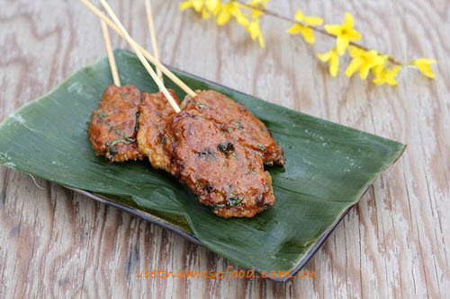 Fried Chicken Paste with Soya Bean Recipe (Chạo Gà Đậu Nành)