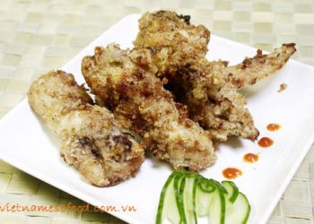 Fried Chicken Wings with Garlic Recipe (Cánh Gà Chiên Tỏi)