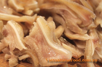 fried-pork-meat-in-5-colors-recipe-gio-xao-ngu-sac
