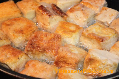 fried-tofu-with-salt-recipe-dau-phu-ran-muoi