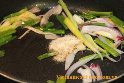 fried-tofu-with-salt-recipe-dau-phu-ran-muoi