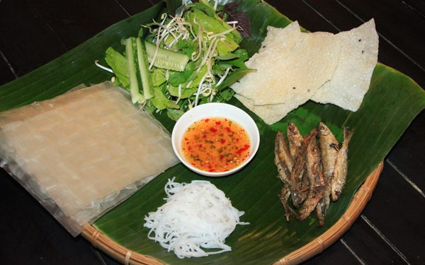 Grilled Sharpbelly in Phú Yên (Cá mương nướng Phú Yên)
