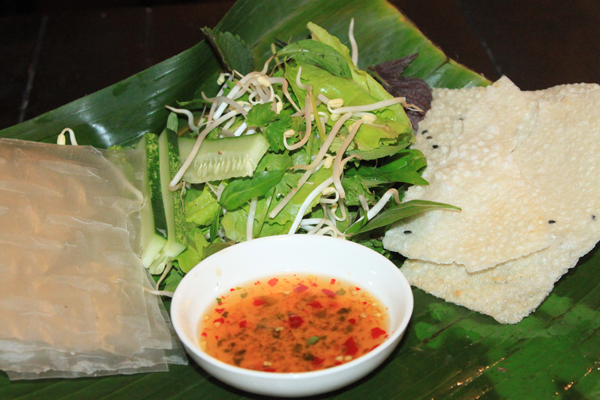 Grilled Sharpbelly in Phú Yên (Cá mương nướng Phú Yên)