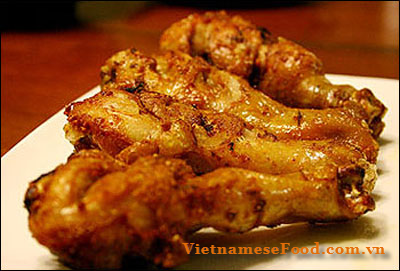 grilled-chicken-thigh-with-chili-and-lemongrass-recipe-dui-ga-nuong-xa-ot
