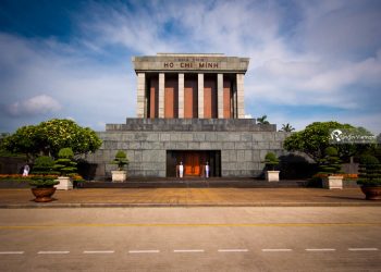 ho chi minh president mausoleum