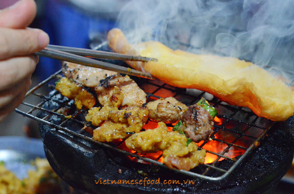 Street Food in Lò Đúc, Hà Nội City