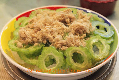 Mixture Bitter Melon with Shredded Pork Recipe (Khổ Qua với Chà Bông)