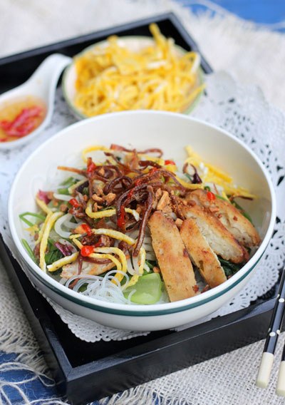 Mixture Glass Vermicelli with Dried Squid (Miến Trộn Mực Khô)