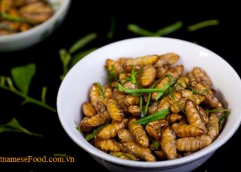 roasted-pupae-with-lemon-leaves-recipe-nhong-rang-la-chanh