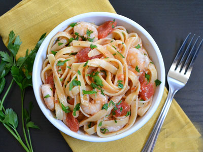 Pasta with Prawn in Sweet and Sour Sauce (Mì Ống Sốt Tôm Chua Ngọt)