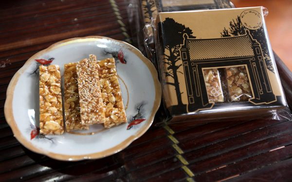 Peanut Brittle (Kẹo Lạc)