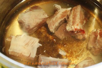 Pork Chop Soup with Lotus Bulb Recipe (Canh Sườn Non Nấu Củ Sen)