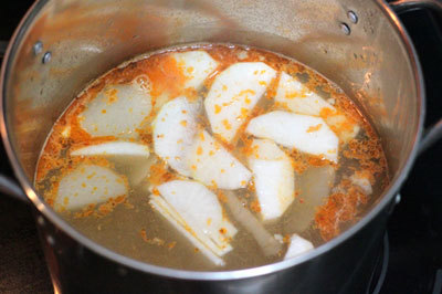 Rice Pasta Soup with Pork Stick Recipe (Súp Nui Gạo và Chả)