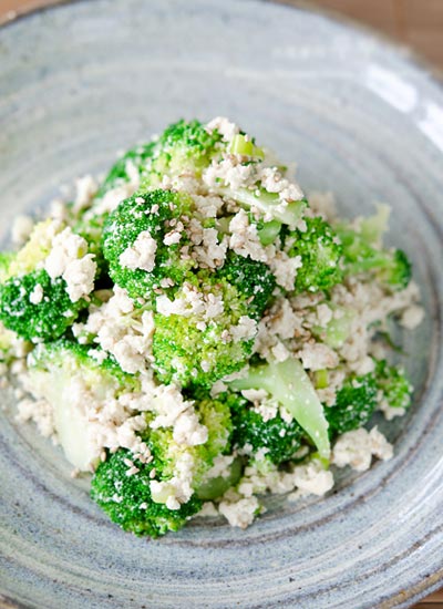 Salad Tofu and Green Broccoli Recipe (Salad Đậu Hũ và Súp Lơ)