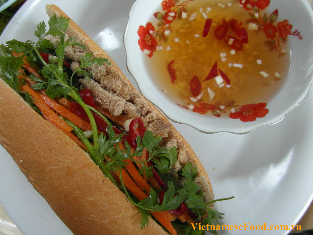 shredded-pork-and-skin-with-bread-banh-mi-bi