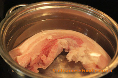 soaked-pork-meat-in-vinegar-recipe-thit-ba-chi-ngam-giam
