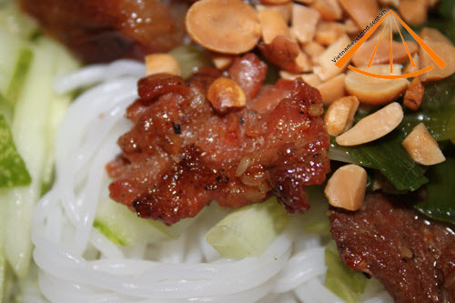 ezvietnamesecuisine.com/grilled-pork-with-vermicelli