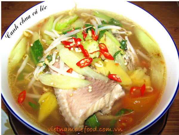 sour-soup-with-snakehead-fish-recipe-canh-chua-ca-loc