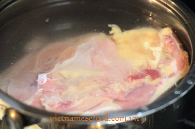 Steamed Sticky Rice with Chicken in Da Nang Style Recipe (Xôi Gà)